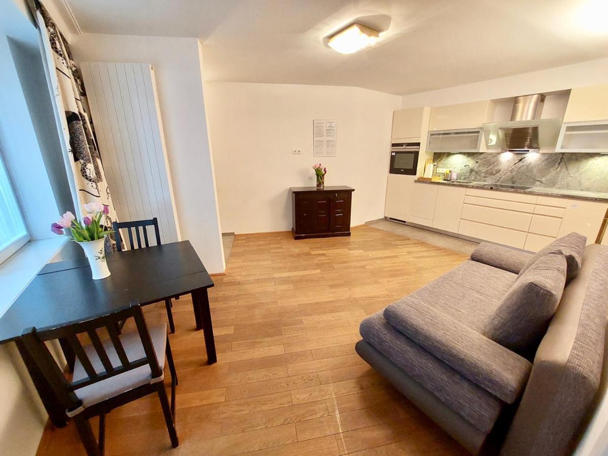 La Scala Apartments Wina Bagian luar foto