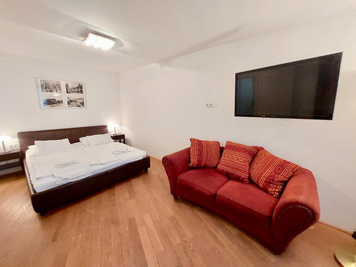 La Scala Apartments Wina Bagian luar foto
