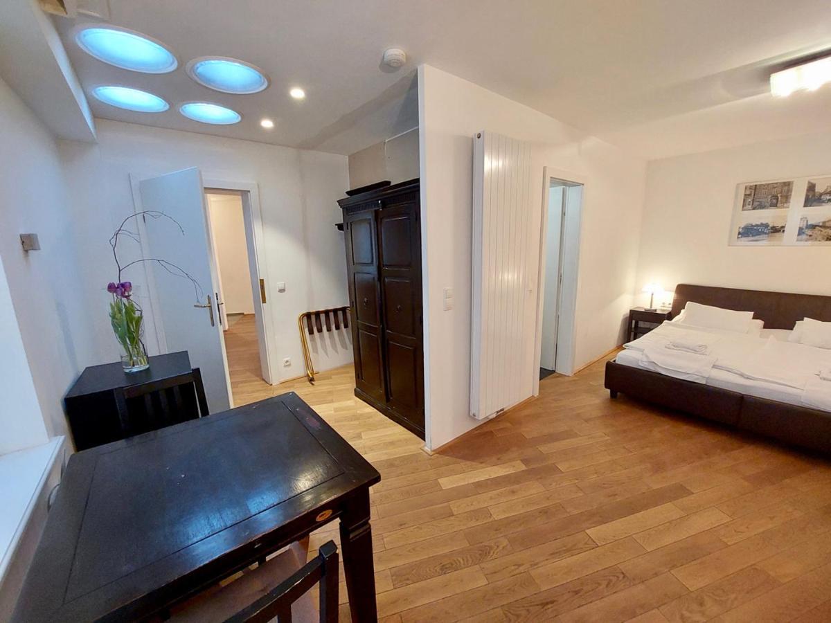 La Scala Apartments Wina Bagian luar foto