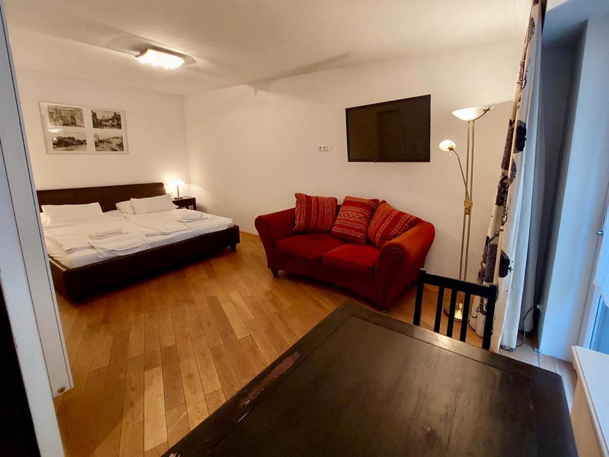La Scala Apartments Wina Bagian luar foto