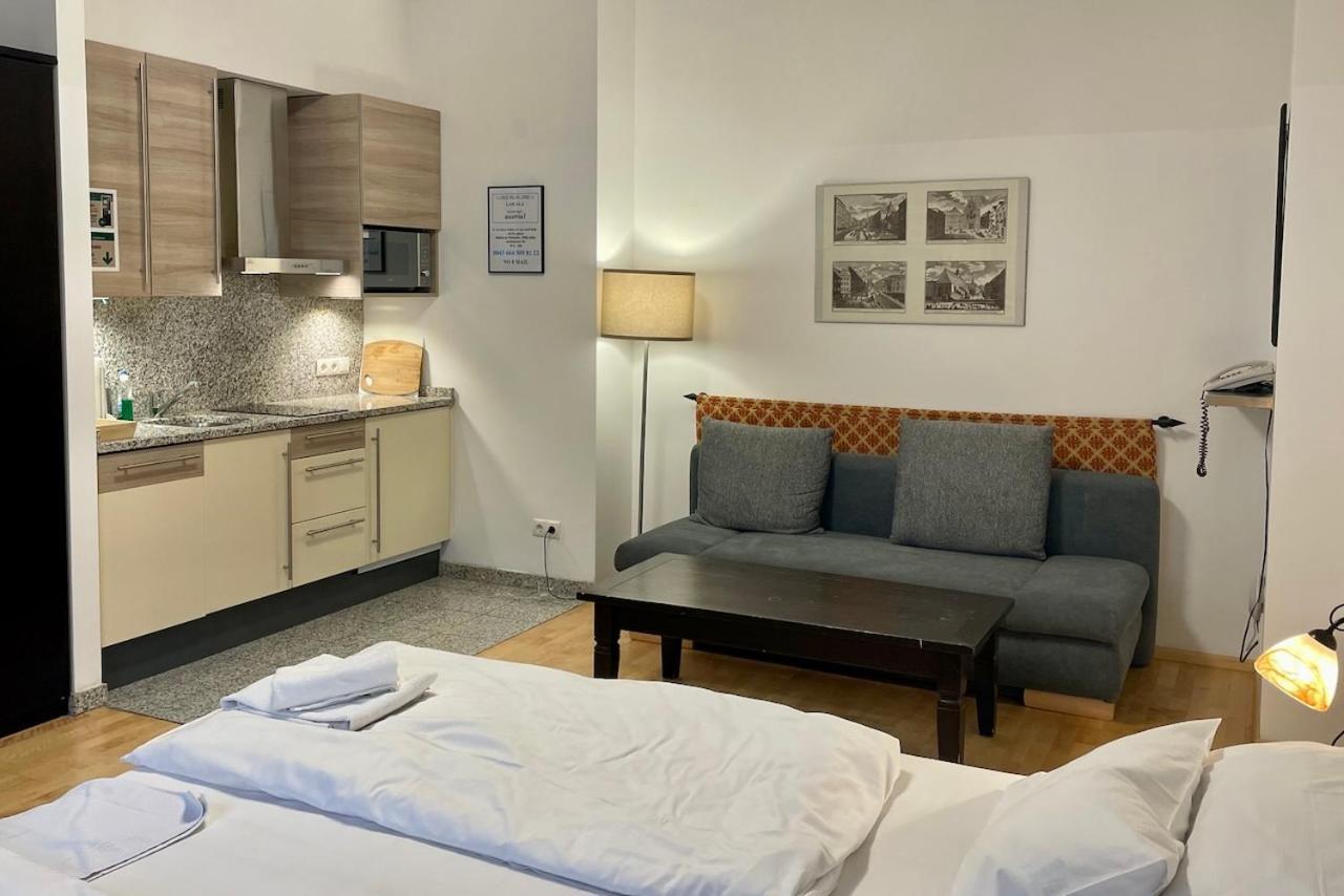 La Scala Apartments Wina Bagian luar foto