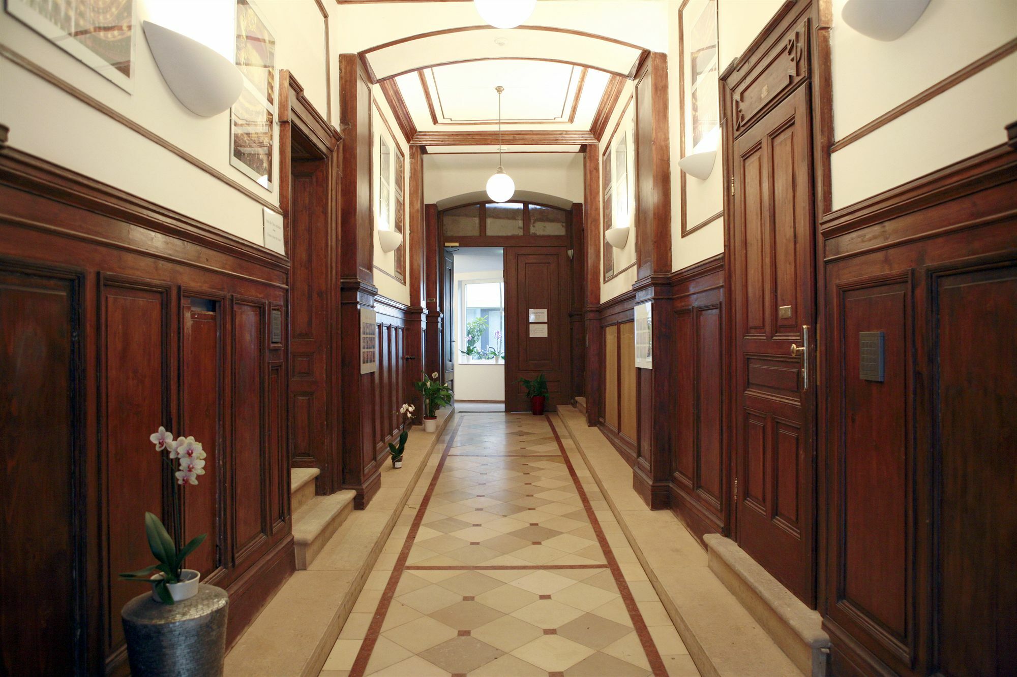 La Scala Apartments Wina Bagian luar foto